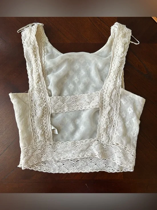 Zara Cream Lace Knit Cropped Tank - Picture 3 of 7